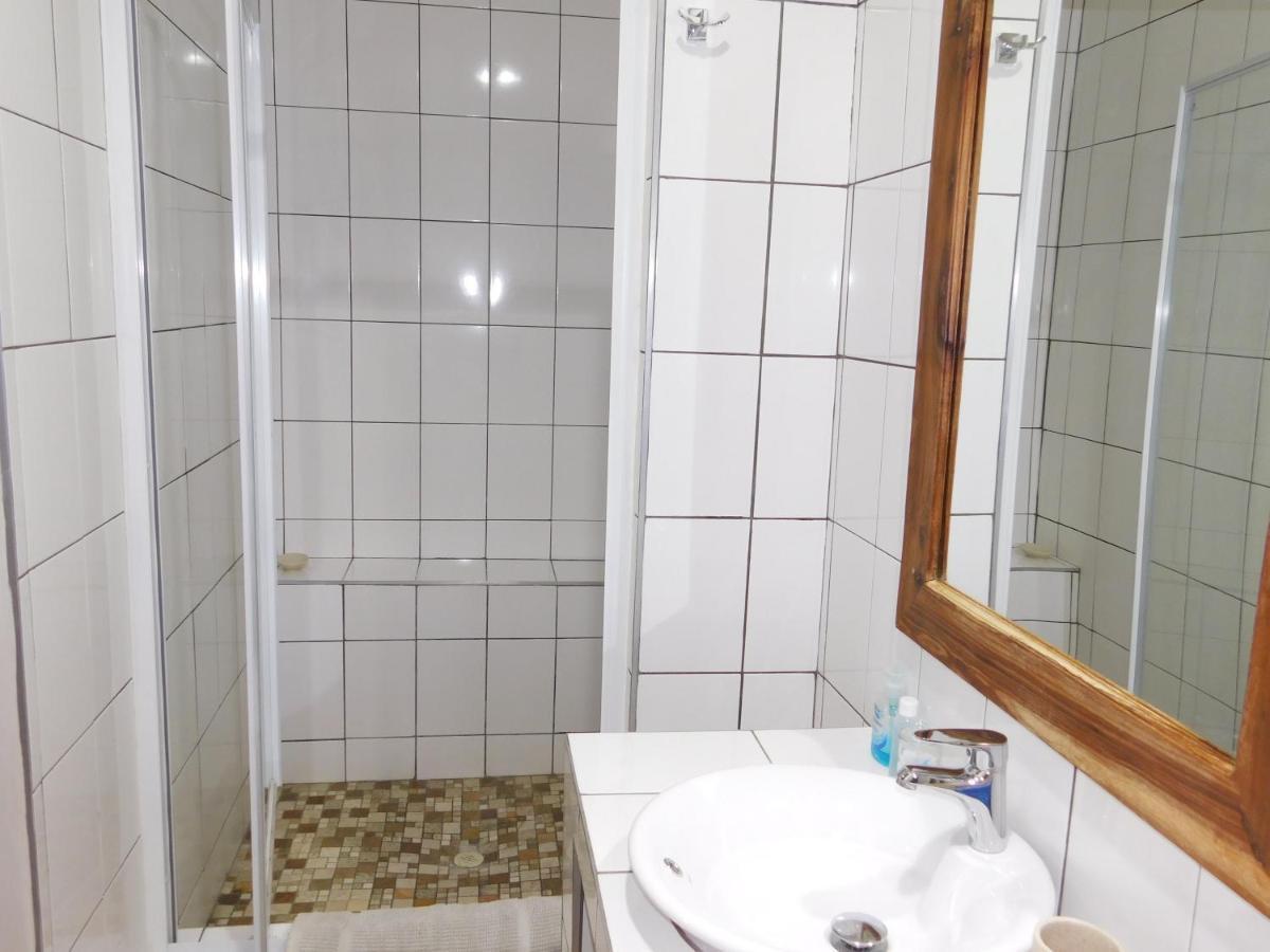 Hotel Meteorite Rest Camp Grootfontein Esterno foto
