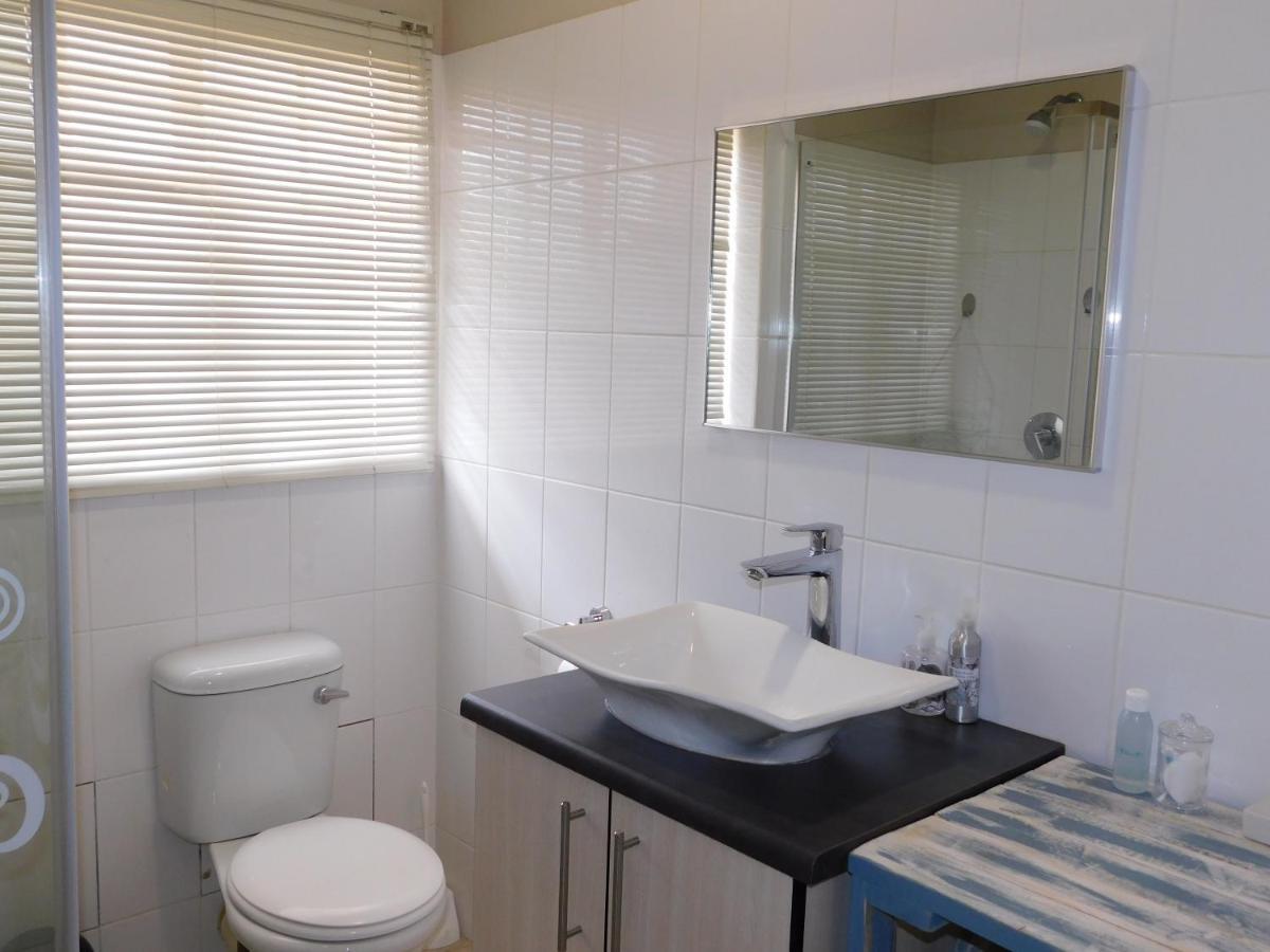 Hotel Meteorite Rest Camp Grootfontein Esterno foto