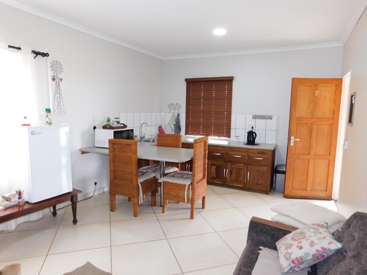 Hotel Meteorite Rest Camp Grootfontein Esterno foto