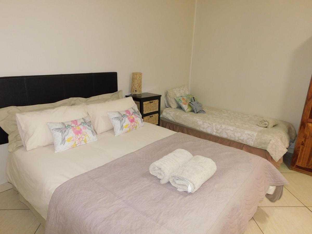 Hotel Meteorite Rest Camp Grootfontein Esterno foto