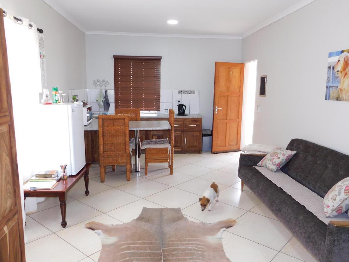 Hotel Meteorite Rest Camp Grootfontein Esterno foto